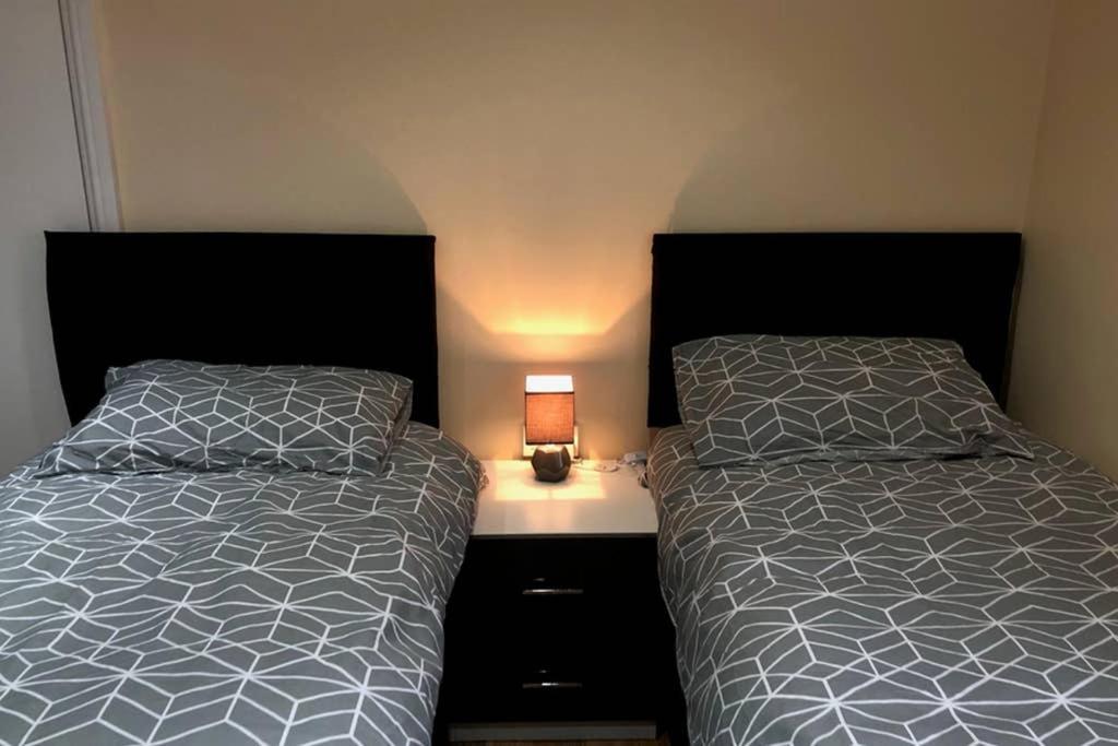133B Park Road Stretford Манчестер Экстерьер фото